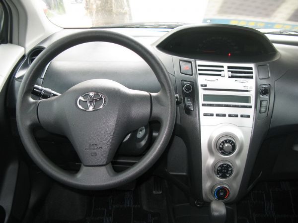 運通汽車-2009年-豐田-Yaris 照片2