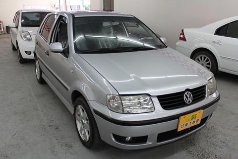 福斯 POLO 1.4 銀色 照片1