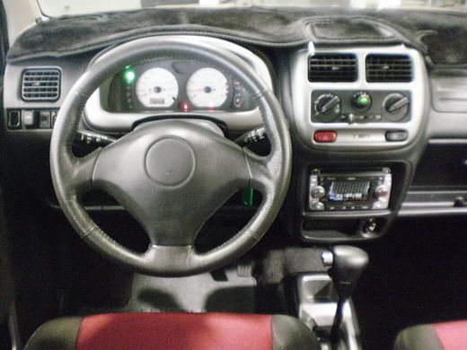05年 SOLIO 轎車版 雙安全氣囊 照片8