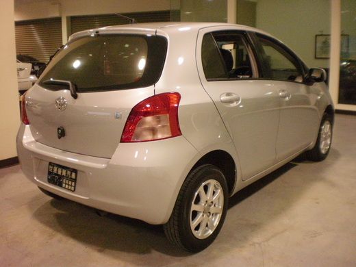 09豐田YARIS 照片2