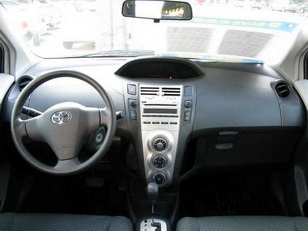 運通汽車-2009年-豐田-Yaris 照片5