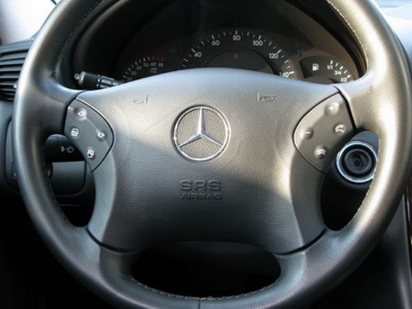 運通汽車-2003年-BENZ-C240 照片6