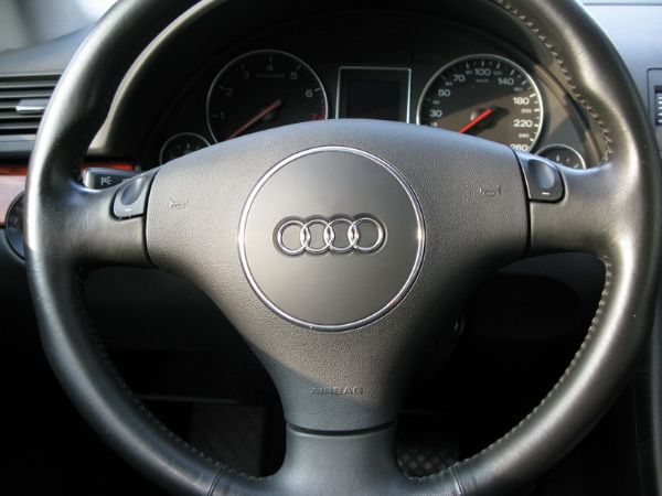 運通汽車-2004年-AUDI-A4 照片6