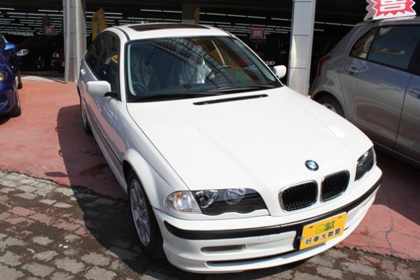BMW 318 1.9 白色 照片1