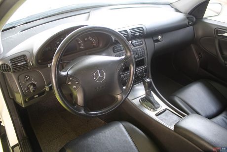 Benz 賓士 C-Class C 23 照片5