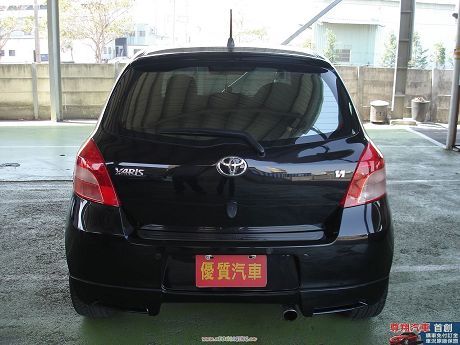 Toyota豐田 Yaris 照片6