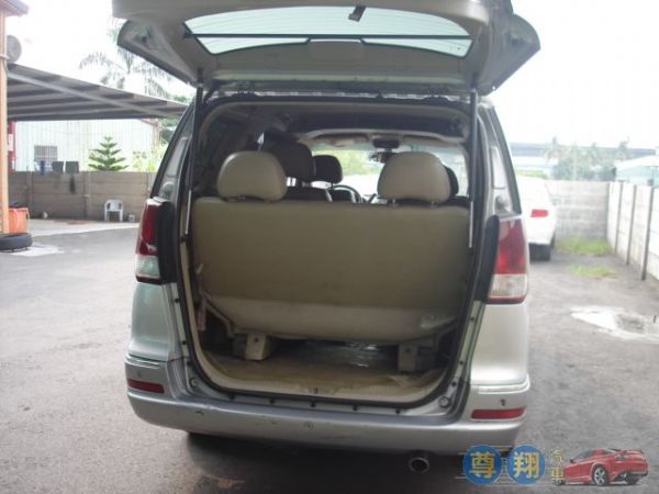 Nissan 日產 Serena QRV 照片6