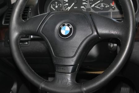 BMW 318 1.9 黑色 照片5