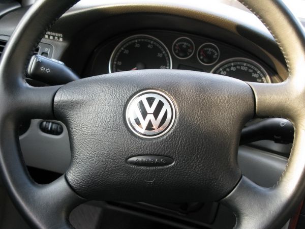 運通汽車-2002年-VW-Passat 照片6