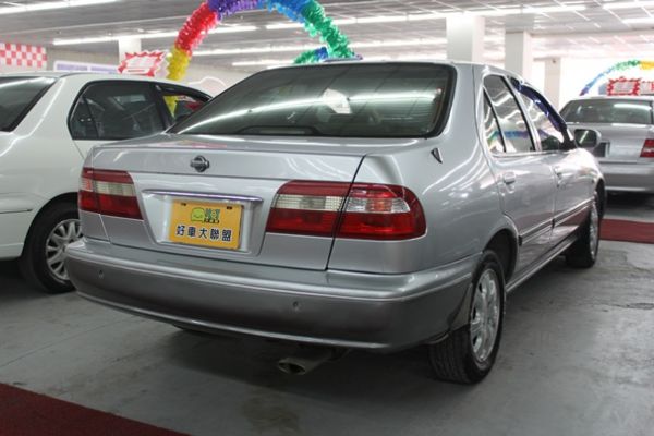 日產 SENTRA HV 1.6 銀色  照片9