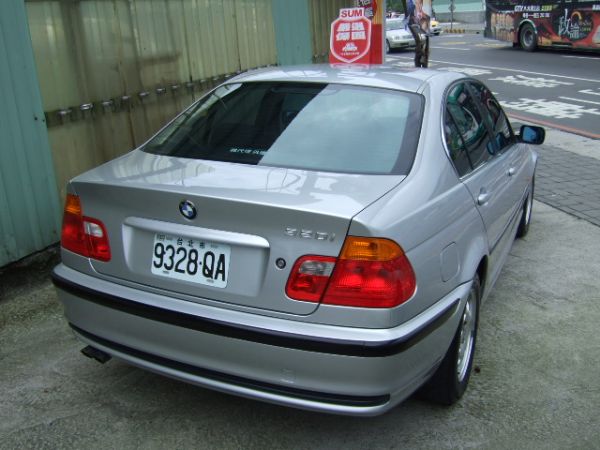 320I 照片4