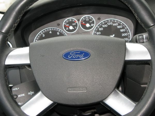 運通汽車-2009年-福特-Focus 照片6