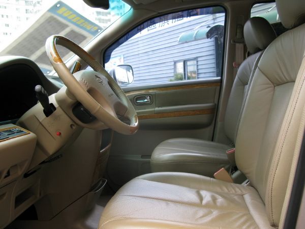 運通汽車-2002年-日產-QRV 照片3