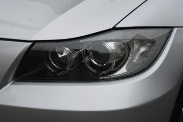 BMW 323  2.5 銀色 照片2