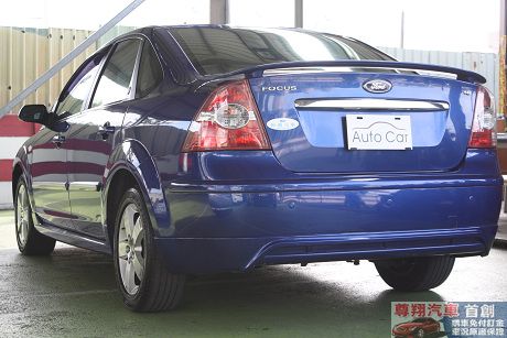 Ford 福特 Focus 1.8 照片9