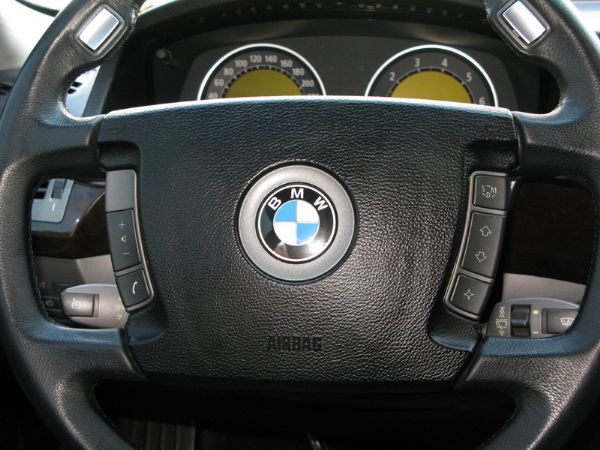 運通汽車-2003年-BMW-735li 照片6