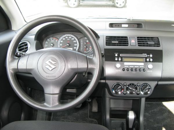 運通汽車-2008年-鈴木-Swift 照片2
