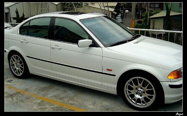 01BMW E46 330I 音響大升級 照片2