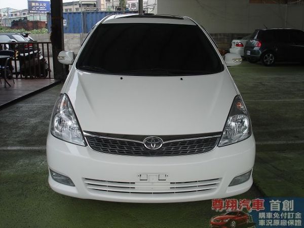 Toyota豐田 Wish 照片3