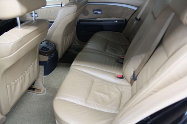 BMW 735 3.6 黑色 照片3