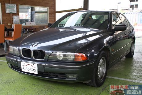 BMW 寶馬 5系列 528 照片2