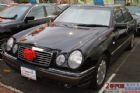 台中市  全額貸款一家買車全省保固 BENZ 賓士 / E240中古車