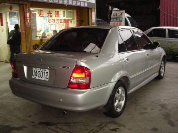 MAZDA 323 照片2