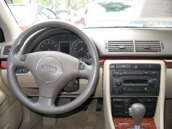 運通汽車-2002年-AUDI-A4 照片2