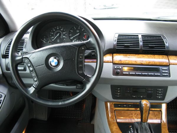 運通汽車-2002年-BMW-X5 照片2
