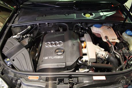 Audi 奧迪 A4 1.8T Avan 照片10