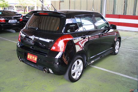 Suzuki 鈴木 Swift 照片5