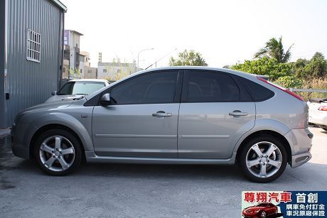 Ford 福特 Focus 2.0 照片5