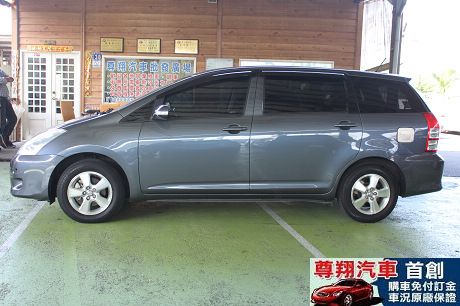 Toyota豐田 Wish 照片4