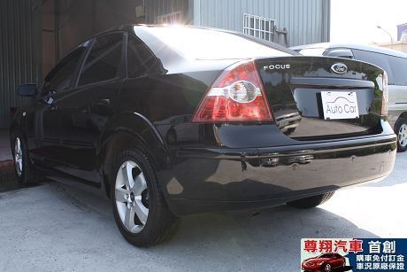 Ford 福特 Focus 1.8 照片9