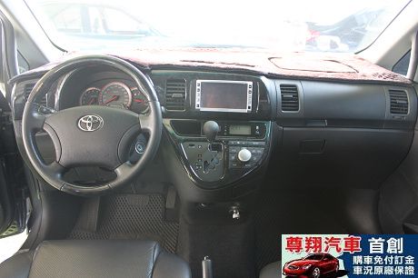 Toyota豐田 Wish 照片6
