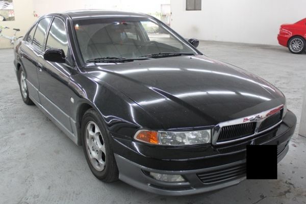 2001年 三菱Galant 2.0 黑 照片1