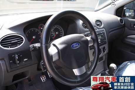 Ford 福特 Focus 2.0 照片6