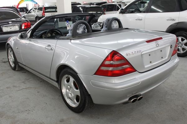 2001 賓士 SLK230 2.3 銀 照片9