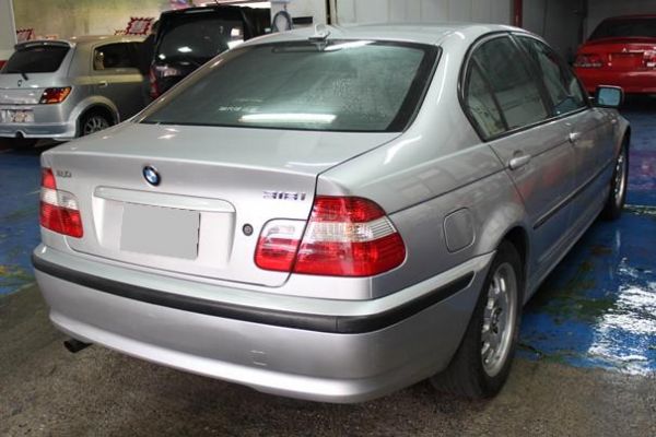 BMW 318 2.0 銀色 照片10