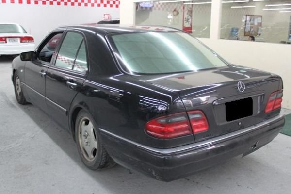 1998 賓士 E230 2.3 黑 照片10