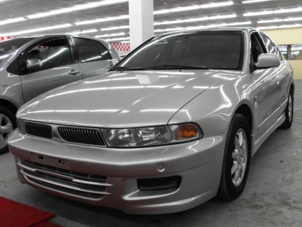 2003 三菱 GALANT 2.0 銀 照片2