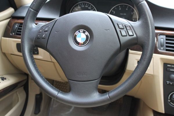 BMW 320I 2.0 白色 照片5