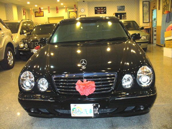 03年Benz/朋馳NEW E200 照片6