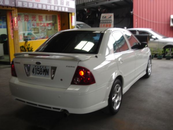 FORD TIERRA AERO 照片2