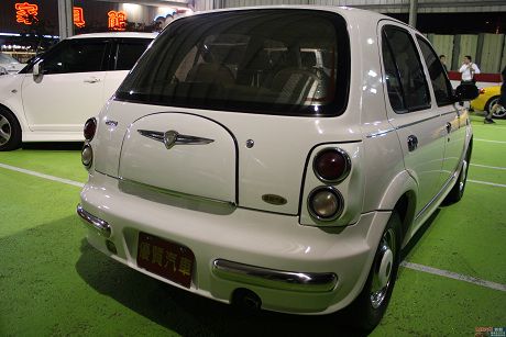 Nissan 日產 Verita 照片5