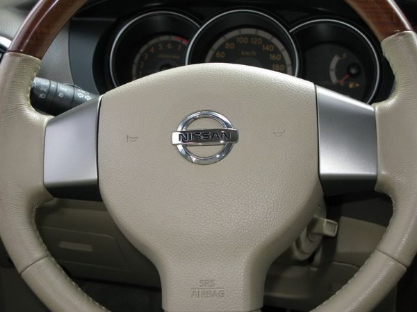 運通汽車-2009年-日產-Livina 照片6