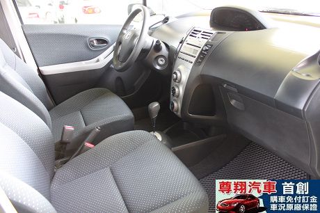 Toyota豐田 Yaris 照片5