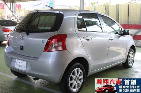 Toyota豐田 Yaris 照片9