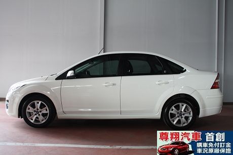 Ford 福特 Focus 2.0 照片2