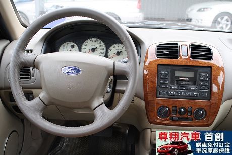 Ford 福特 Tierra LS 照片9